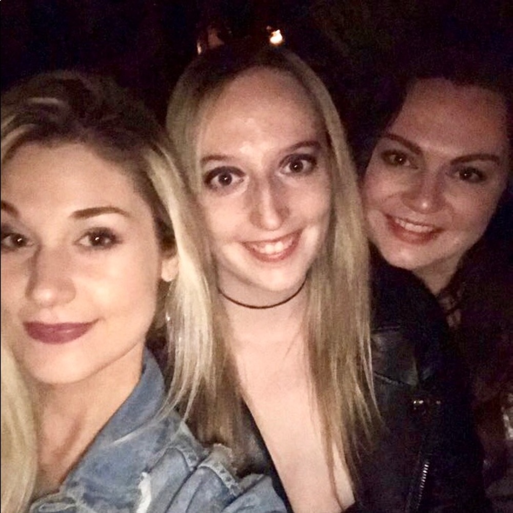 Meet your Posher, Elizabeth